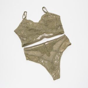 Never been worn, Victoria Secret lingerie set